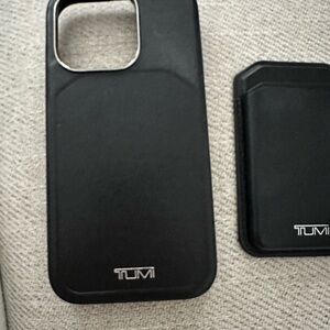 TUMI Black Phone Case and Wallet Set (iphone pro 14)